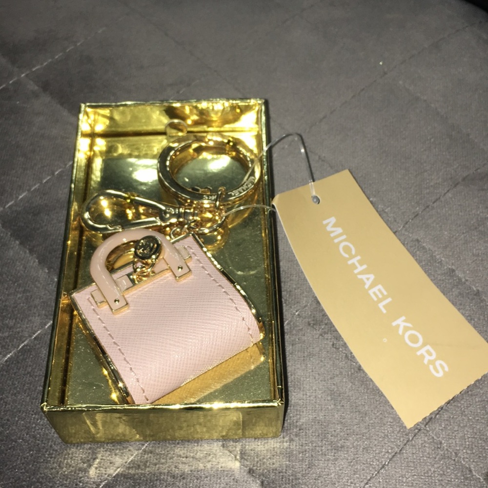 MICHAEL KORS NEW WITH TAGS KEYCHAIN